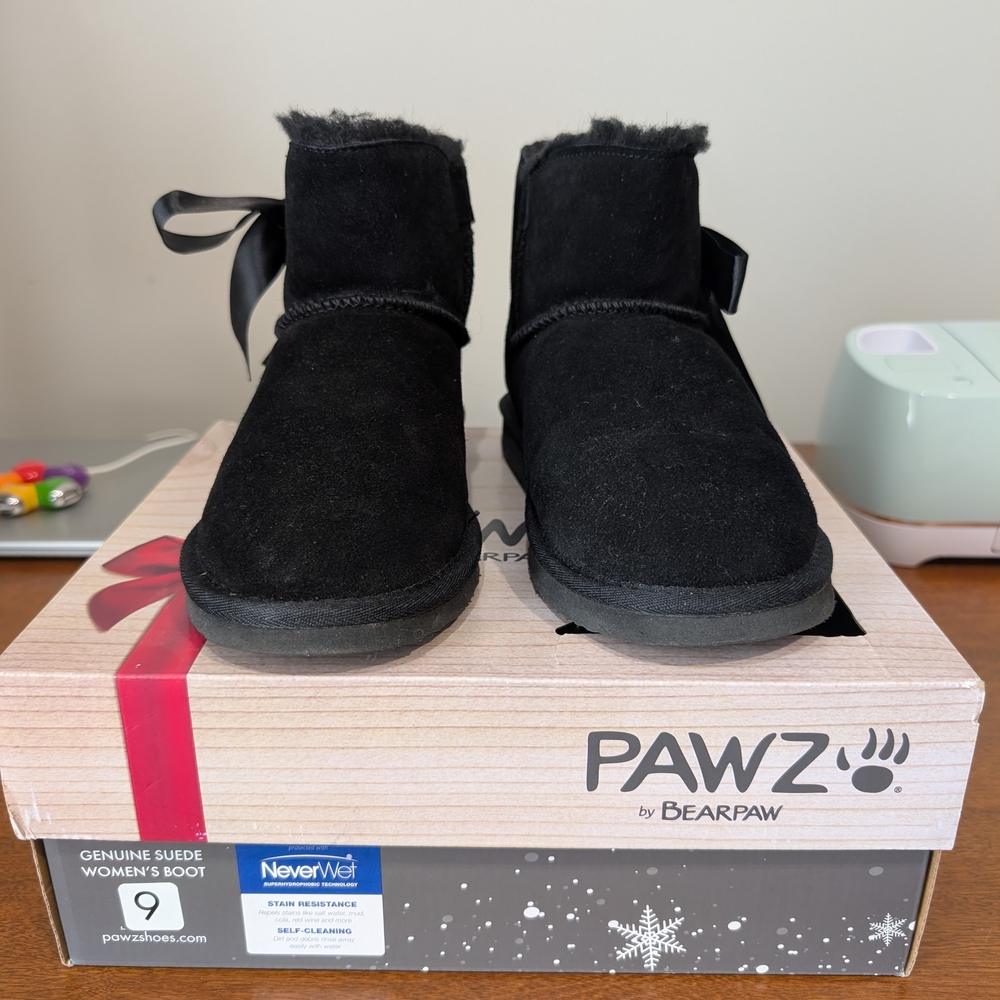 BearPaw Black Ankle Boots With Cute Bows! New!
